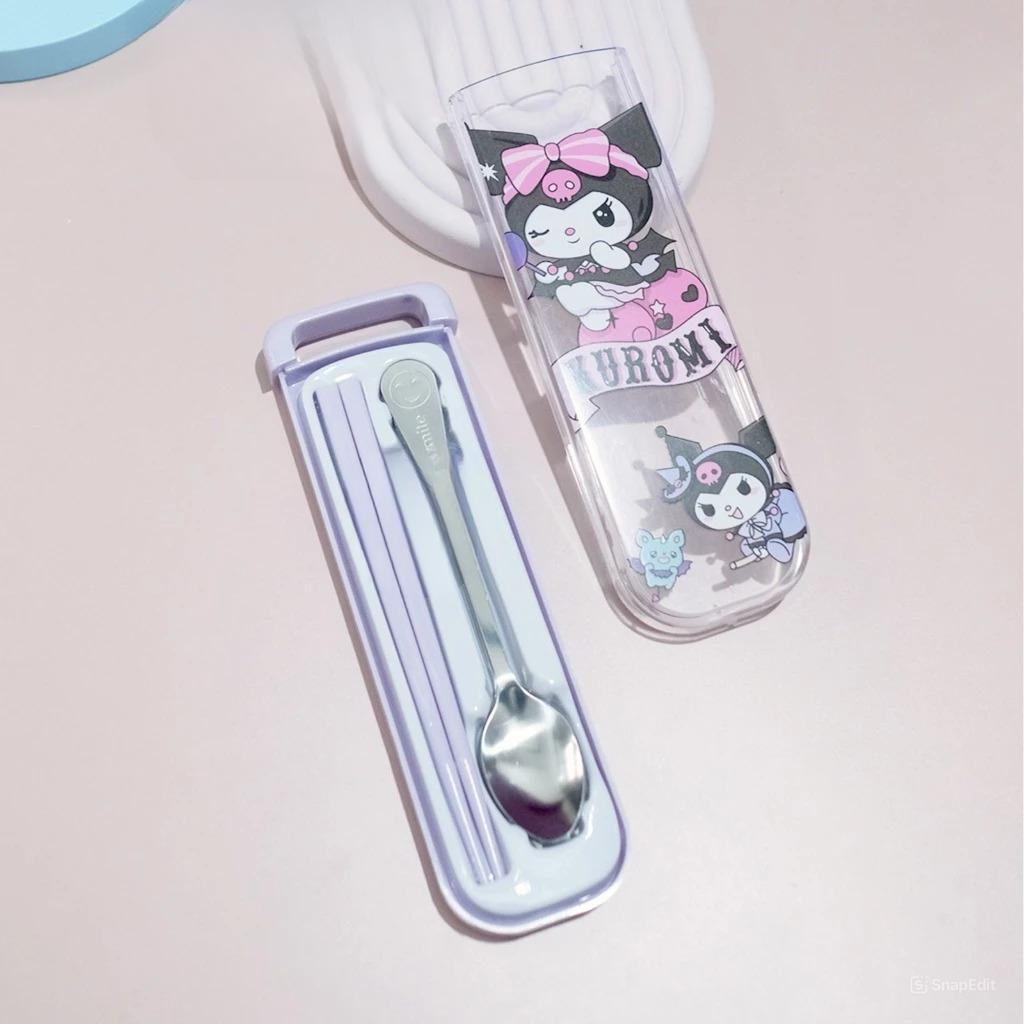 Alat Set Makan Sanrio 3in1 - KUROMI UNGU (Sendok + Garpu + Sumpit) / Alat Makan Stainless With Case