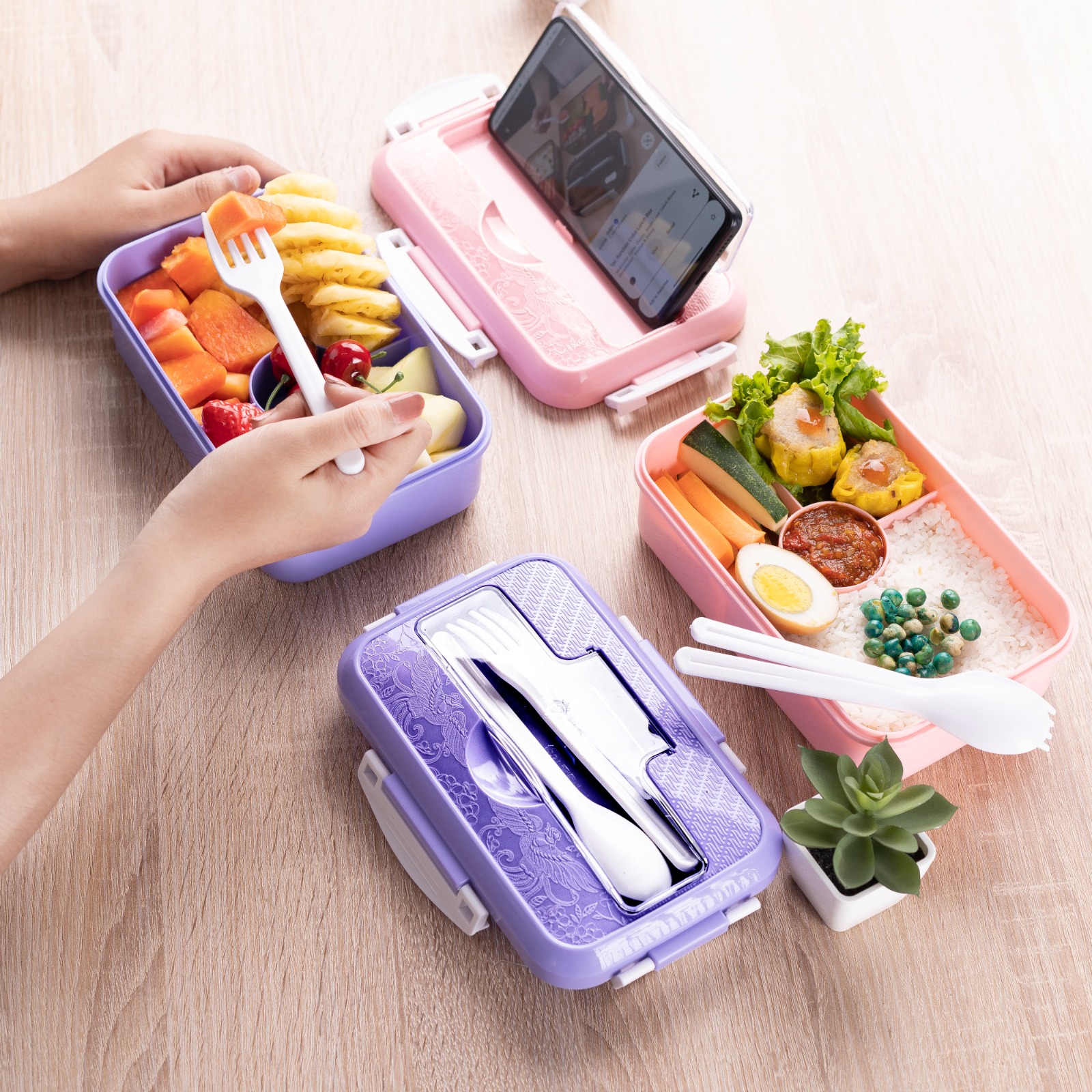 TRI J - Lunch Box 4in1 - UNGU (Free Sendok dan Garpu)