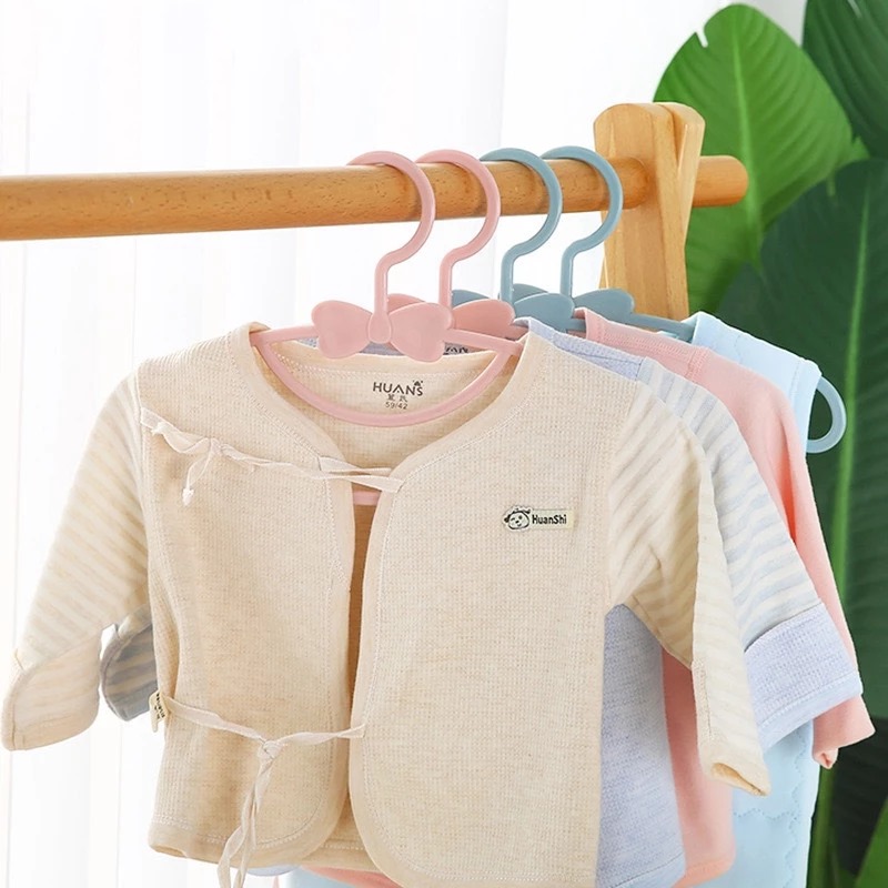 (SET 10pcs) Gantungan Baju Anak - PUTIH (Kids Clothes Hanger Multifungsi Warna Pastel)