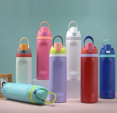 Tumblr Premium Stainless Warna Warni 560ml (2376) - CREAM (Botol Tahan Panas Dingin)