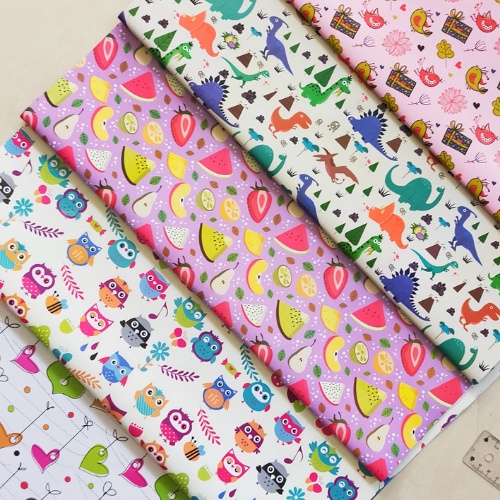 Kertas Kado Motif Fancy 65x45 cm (Gift Wrap)