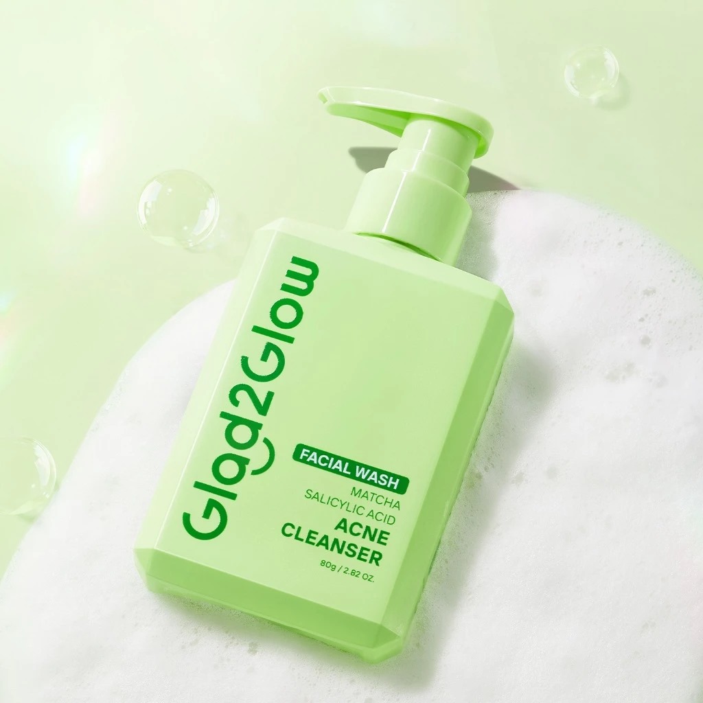 Glad 2 Glow Cleanser - Matcha Salicylic Acid Acne Facial Wash 80gr